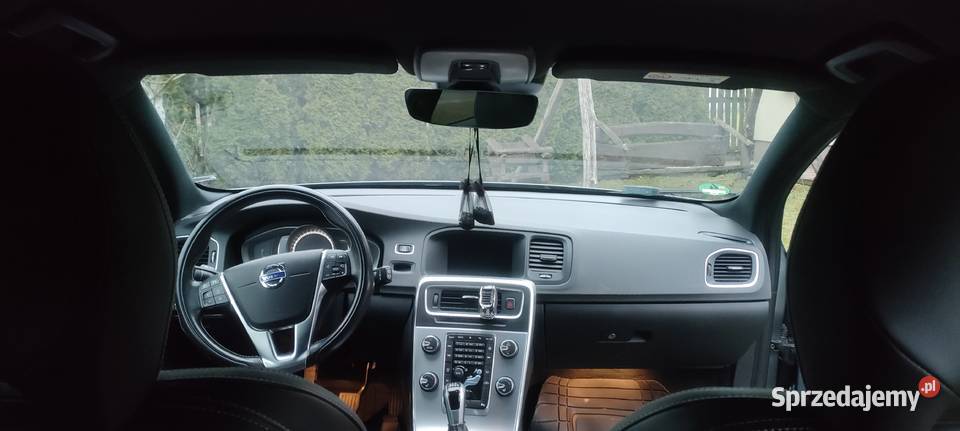 Volvo v60 D4 190 Czarna Podsufitka 122 pierwszy