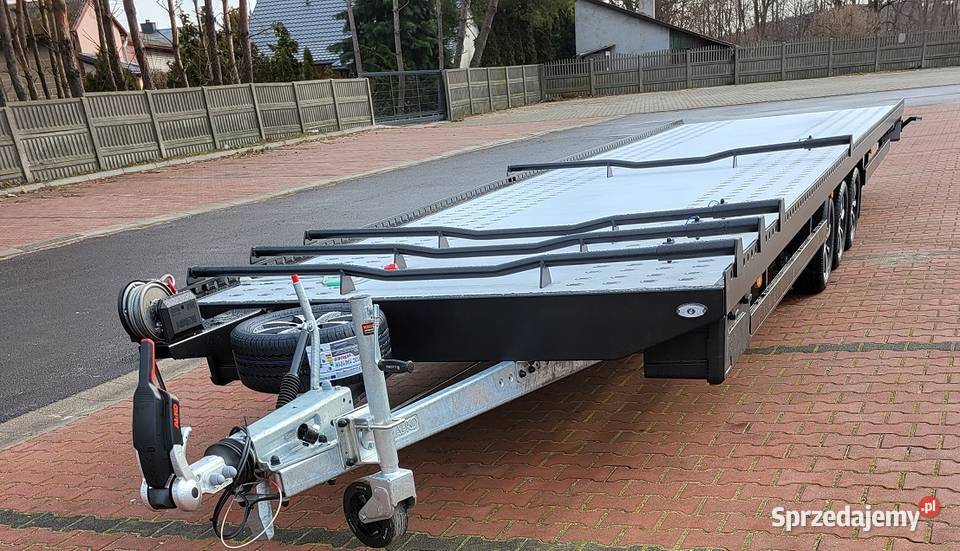 Laweta na 2 auta 85 m x 21 m Tomaszów Mazowiecki