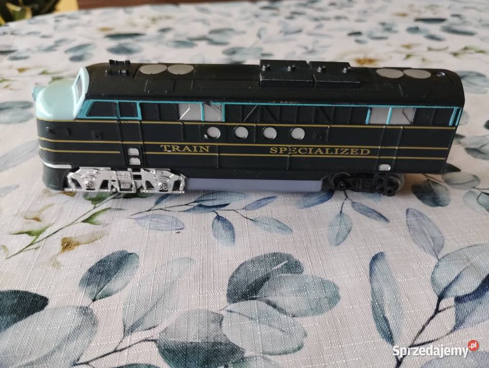 PRL lokomotywa kolejka Zabawki Łódź sprzedam