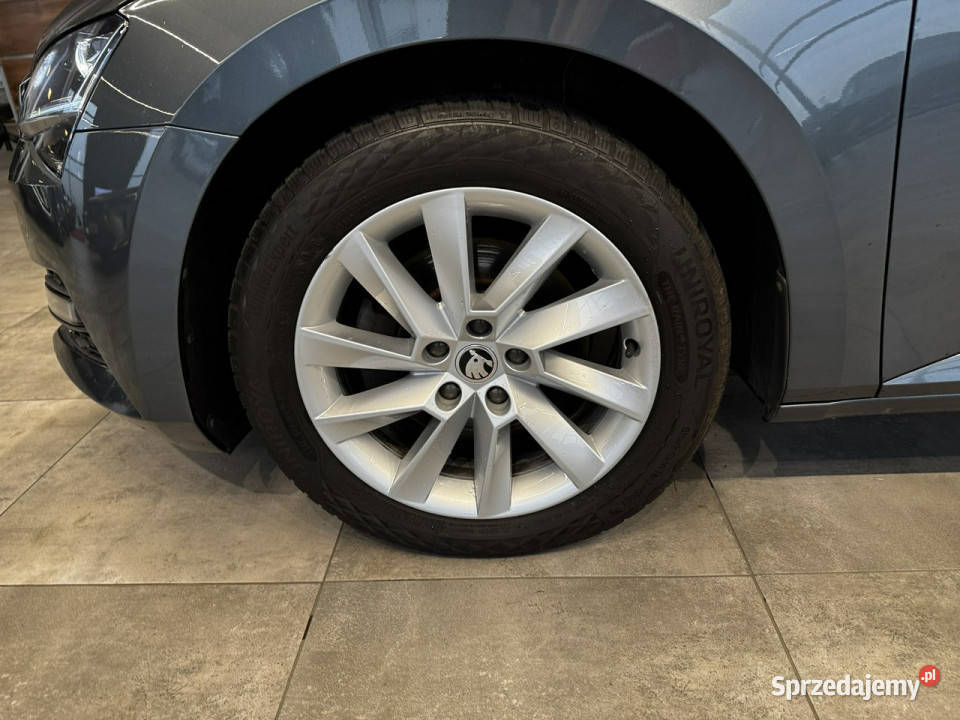 koda Superb Combi Ambition 20TDI 150 M6 2021 r kurtyny powietrzne Myślenice