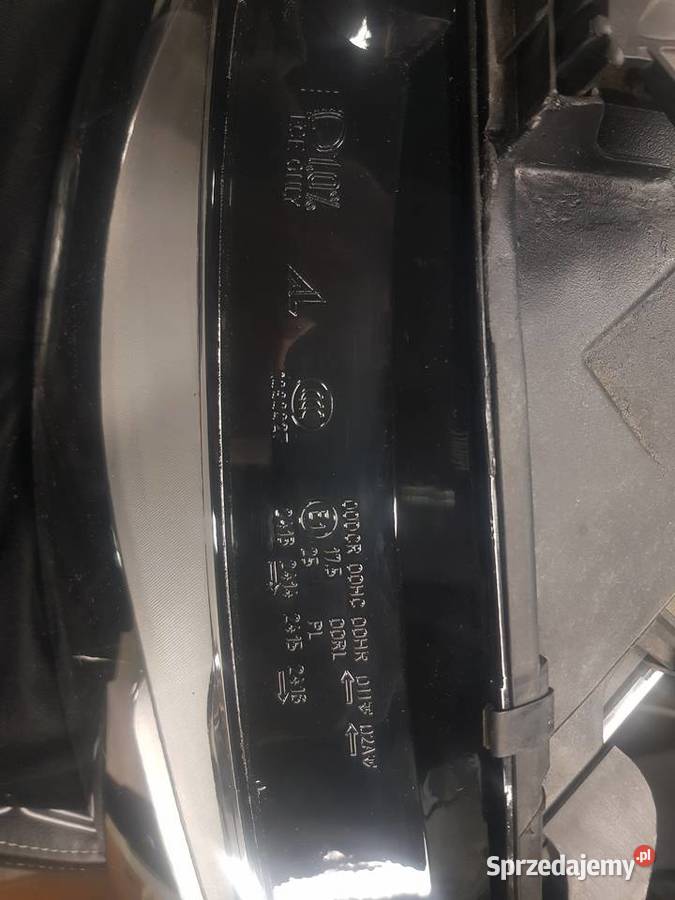 Lampa prawa do Audi a4 b8 używana Kończyce Małe