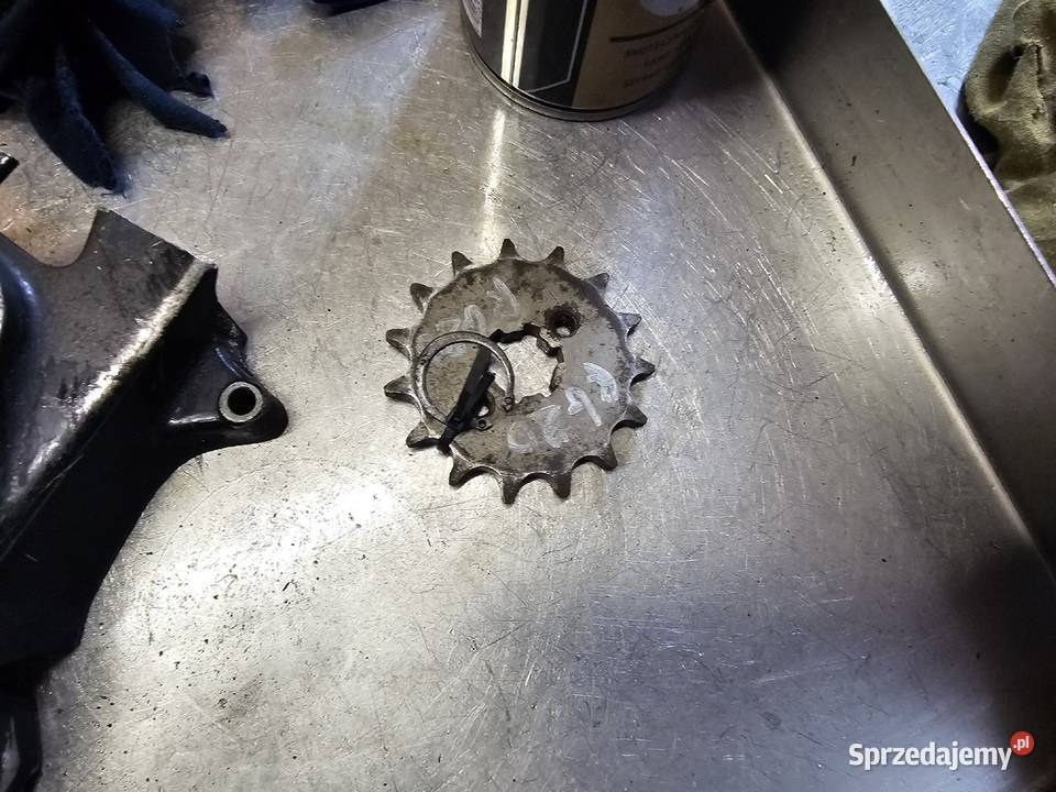 Suzuki RG 80 zębatka zdawcza tryb napędowa Zębatki napędowe dolnośląskie Jelenia Góra