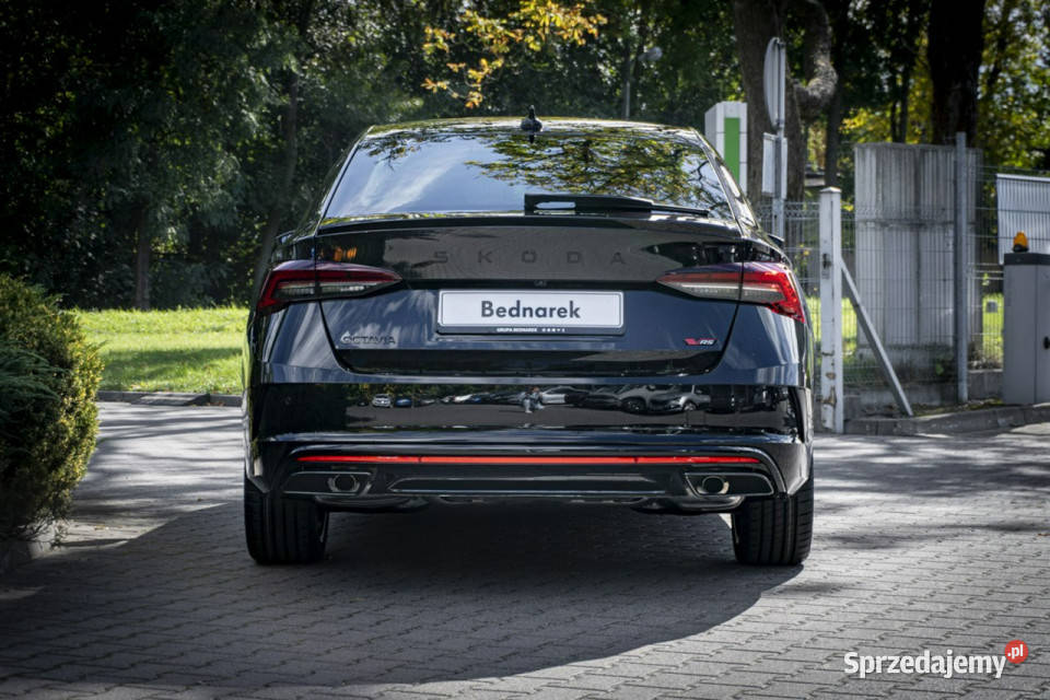 koda Octavia RS 20 TSI 265 DSG Dostępna ręki IV nieuszkodzony łódzkie Łódź