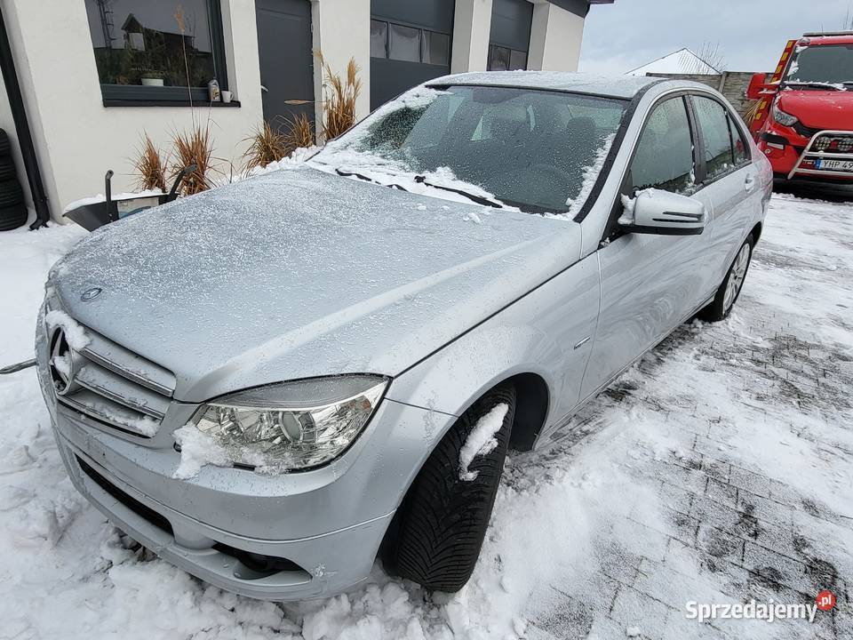 Mercedes C 180 uszkodzony świętokrzyskie Kielce