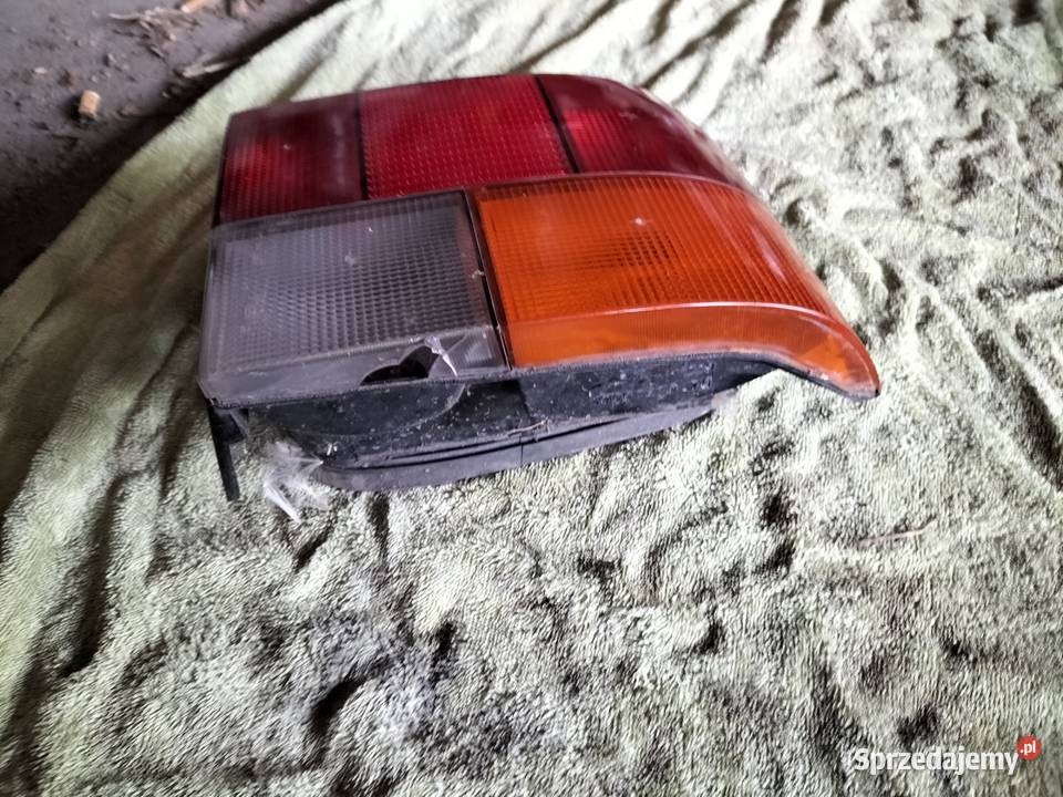 RENAULT 19 Chamade LAMPA TYŁ TYLNA PRAWA Kamień-Kolonia