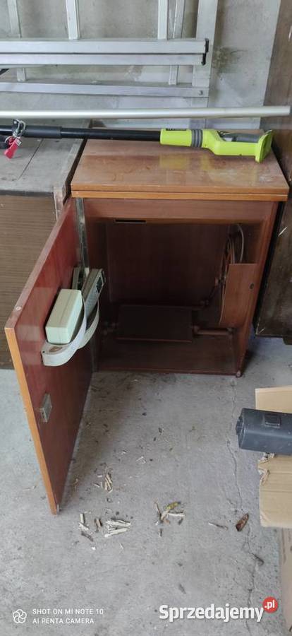 Sprzedam maszyny do szycia w jednej maszyny to Pozostałe Tuczempy sprzedam