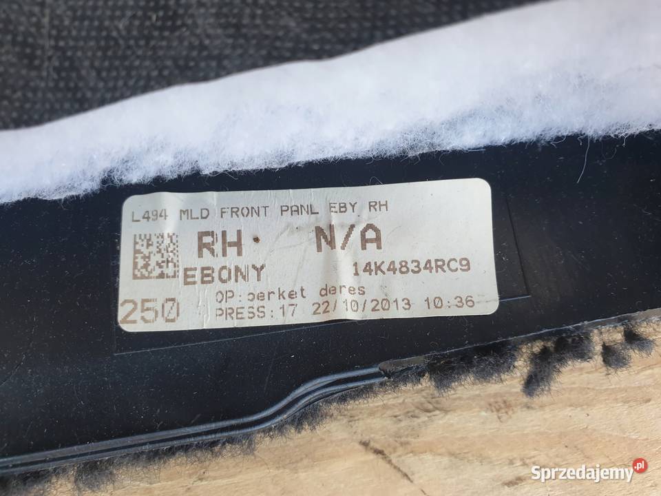 Range Rover Sport II L494 BOCZEK BAGAŻNIKA prawy Janów