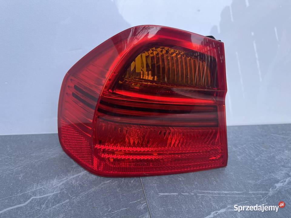 BMW E90 LEWA LAMPA TYŁ SEDAN osobowe Ostroróg