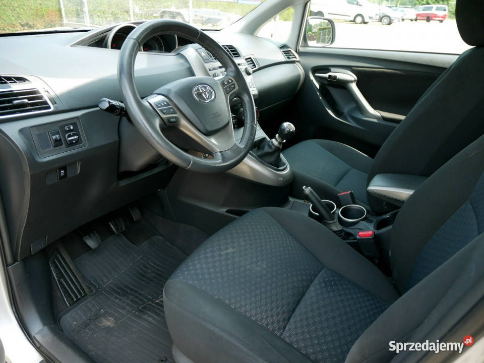 Toyota Verso 16 Valvematic 132 Life 7 Osób 7 centralny zamek Goczałkowice-Zdrój