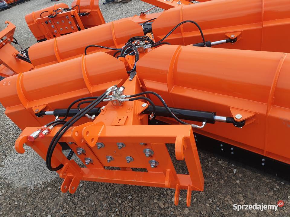 Duży mocny pług do śniegu do tura tuza strzałka Bachmatówka