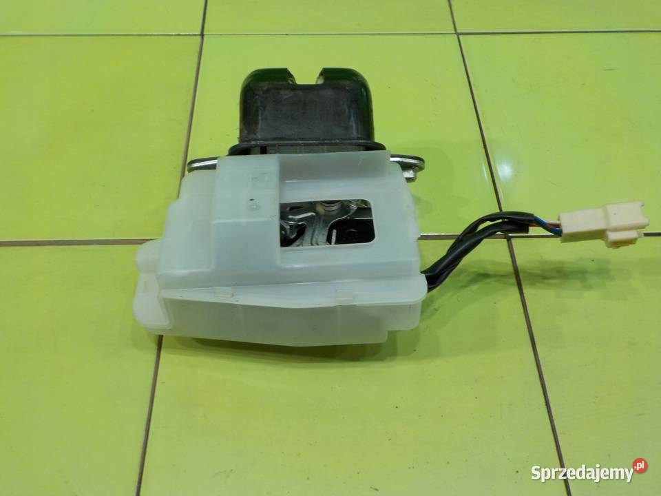 SUBARU B9 TRIBECA 30 B AUT 06r 5D zamek klapy Zamki, wkładki i kluczyki Suków