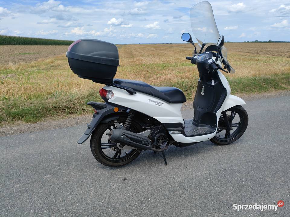 Skuter Peugeot Tweet 125 Gostomia sprzedam