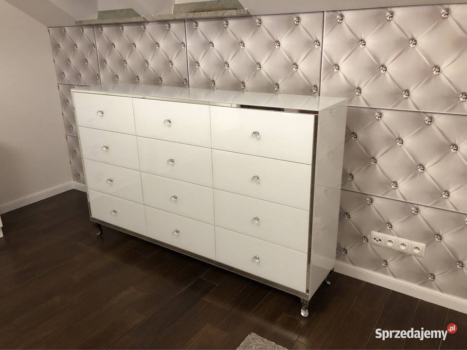 Komoda lustrzana biała gałka kryształ noga Kępno sprzedam