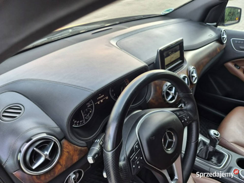 Mercedes B 200 brązowe skóry Harman Kardonel 1595cm3 Mercedes-Benz Warszawa sprzedam