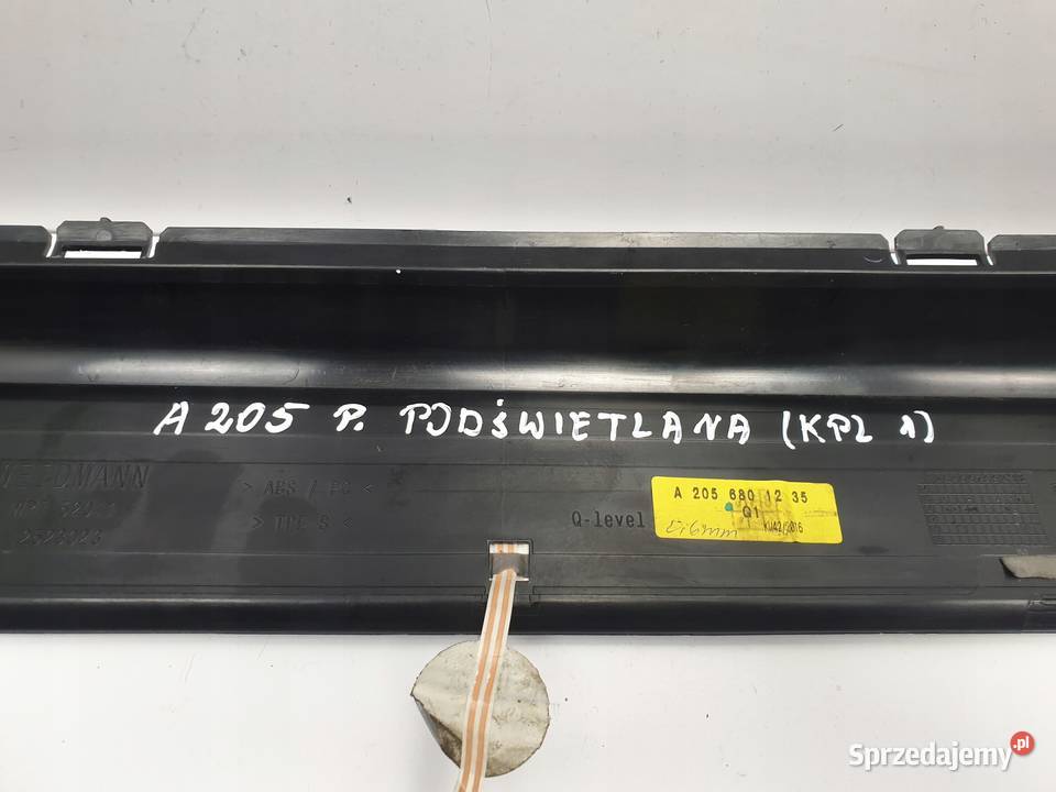 Mercedes A205 W205 NAKŁADKA PROGOWA listwa Kpl Rudka