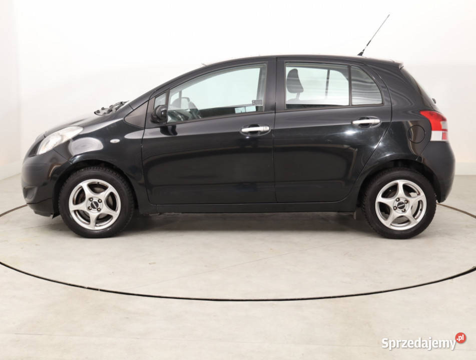 Toyota Yaris 133 Dual VVTi Rok produkcji 2010 Bielany Wrocławskie sprzedam
