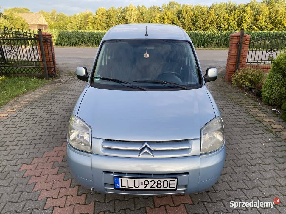 Citroen Berlingo 16 benzyna NFU 2006r Łuków