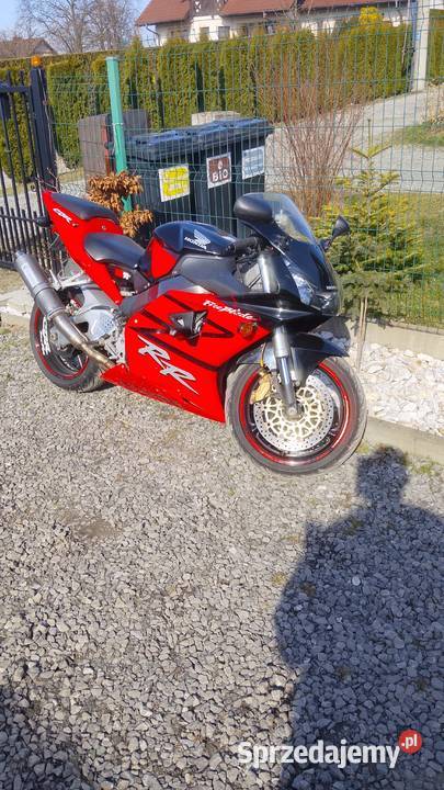 Honda CBR 954 uszkodzony Rok produkcji 2003 Honda Czechowice-Dziedzice