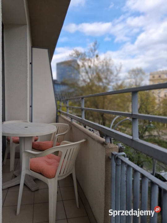 Bezpośrednio wynajme 38 m2 appartament na Warszawa sprzedam