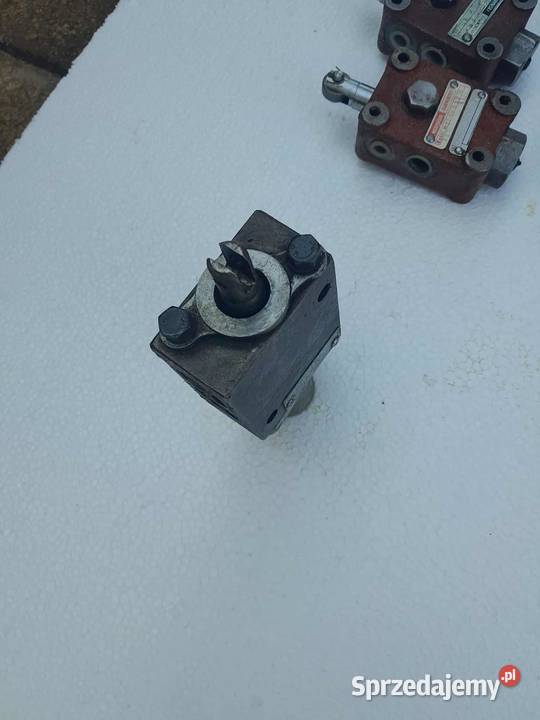 Zawór Z51 WARYŃSKI Warszawa sprzedam
