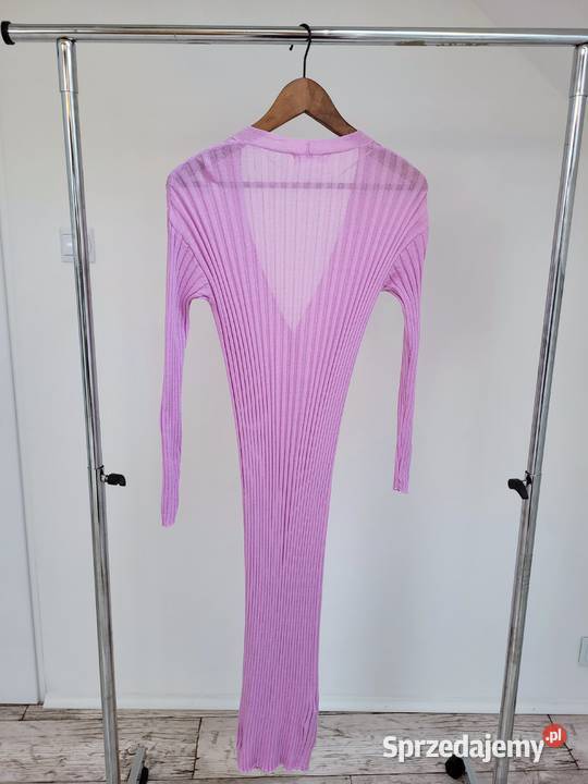 Różowy długi sweter w prążki kardigan różowy małopolskie Liszki