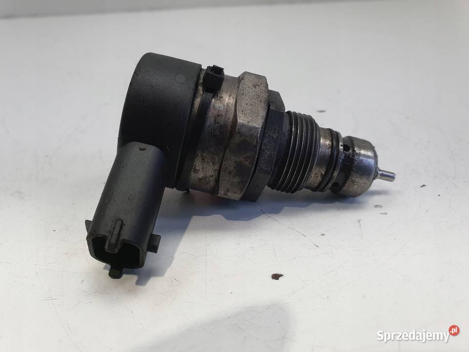 Volvo S60 I V70 II 24 D5 CZUJNIK PALIWA zawór