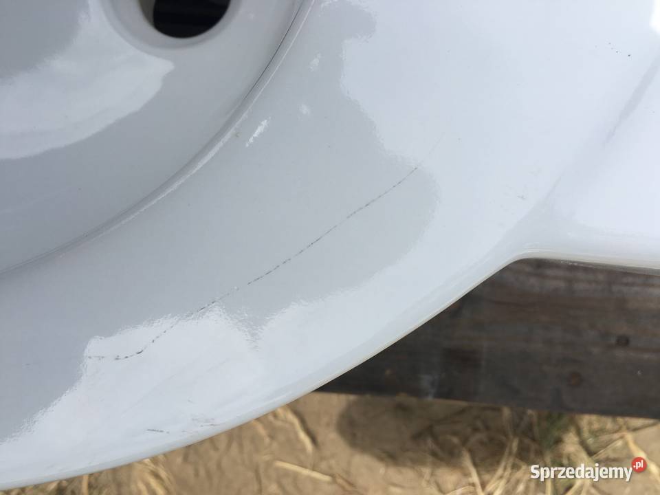 Bidet wiszący 51x40 firmy AZZURRA 2695225 Pruszków