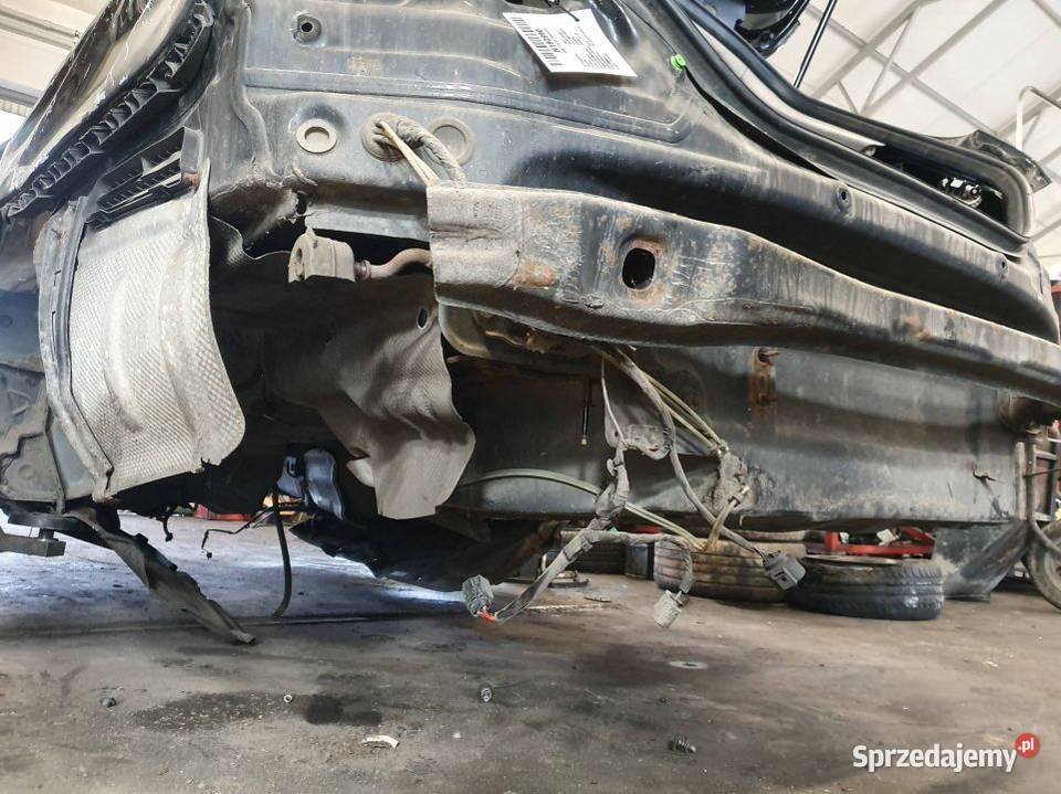 PAS TYLNY WANNA MERCEDES CLS 400 W218 Lipno