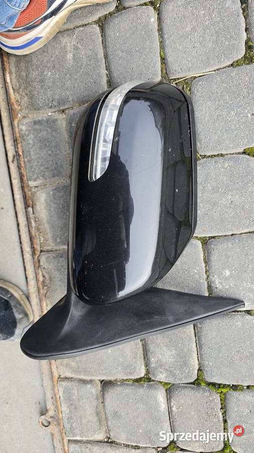 Suzuki Grand Vitara II lusterko prawe uszkodzone Wieliczka