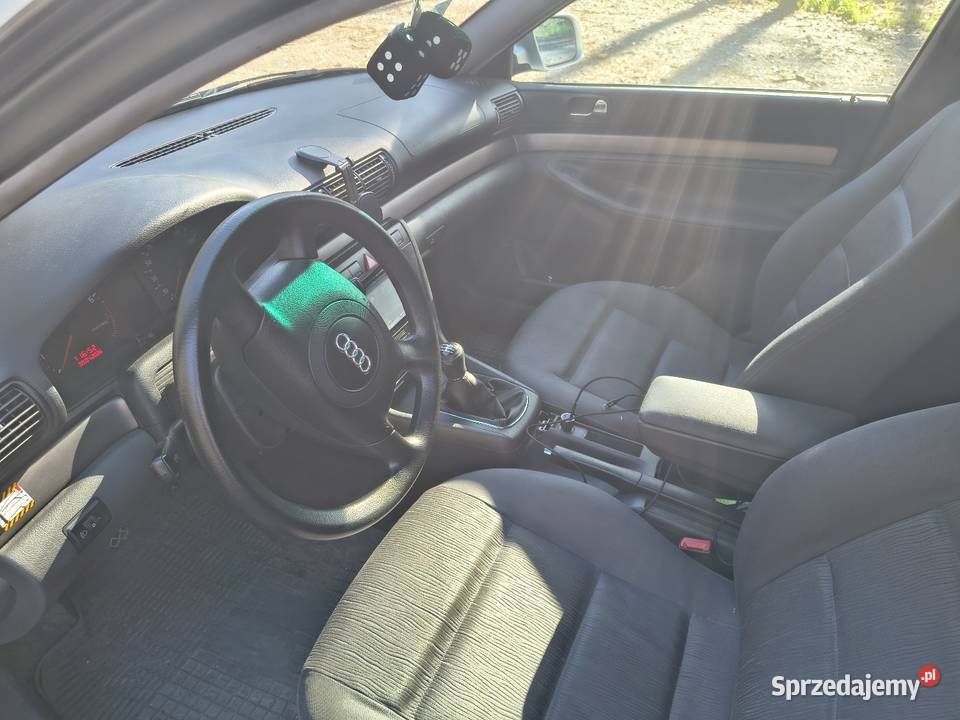 Audi a4 b5 18 świętokrzyskie Rataje sprzedam