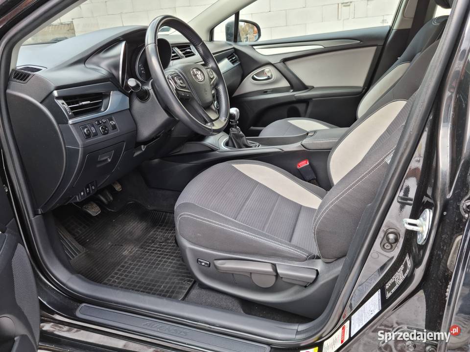 2017 Toyota avensis Nowy Sącz sprzedam