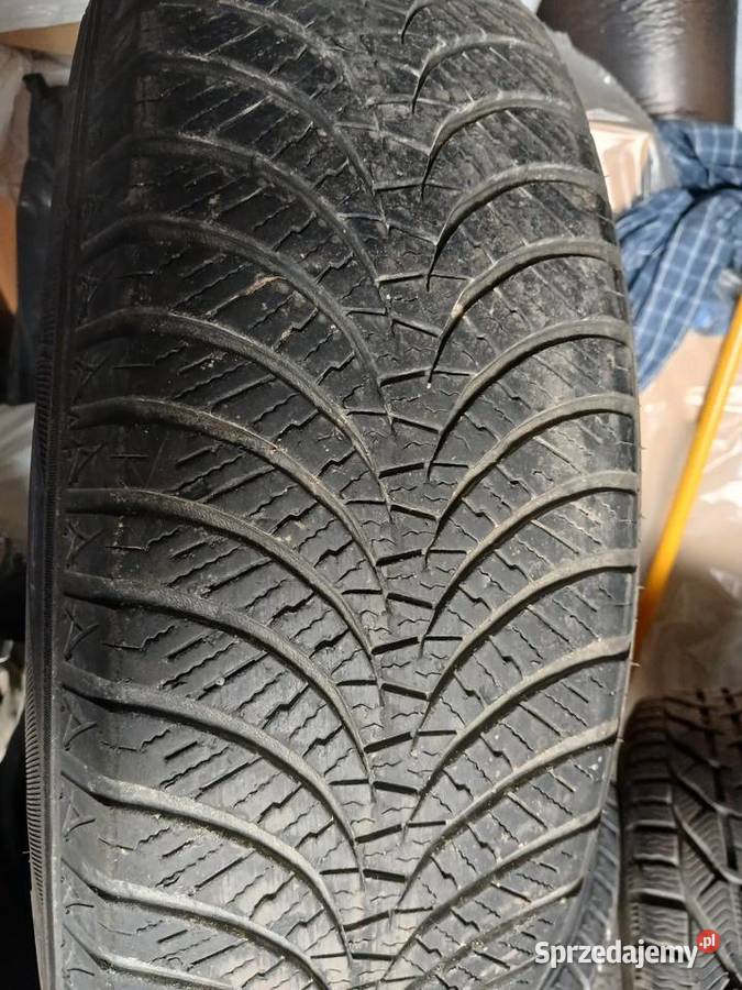Opony całoroczne 215 70 16
