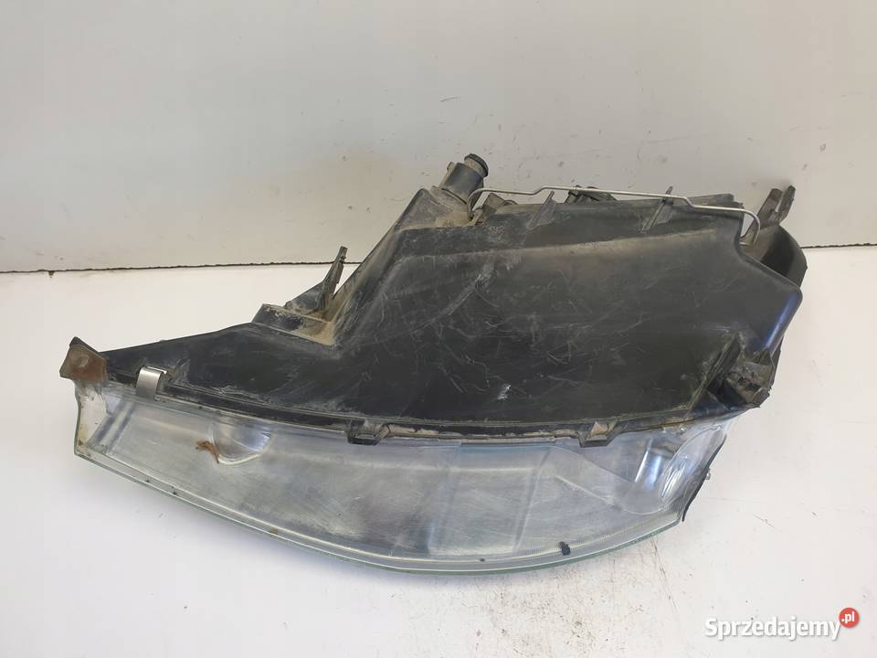 Ford Focus mk1 lift fl PRZEDNIA LAMPA PRAWA Janów sprzedam