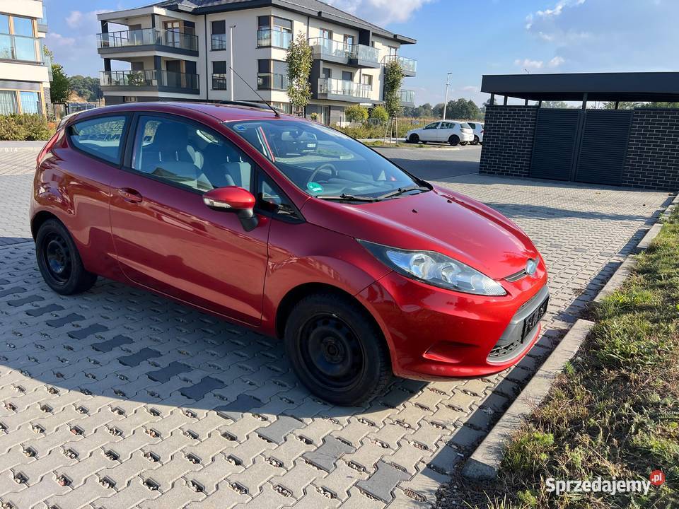 Ford Fiesta MK7 12b niski przebieg Wolsztyn