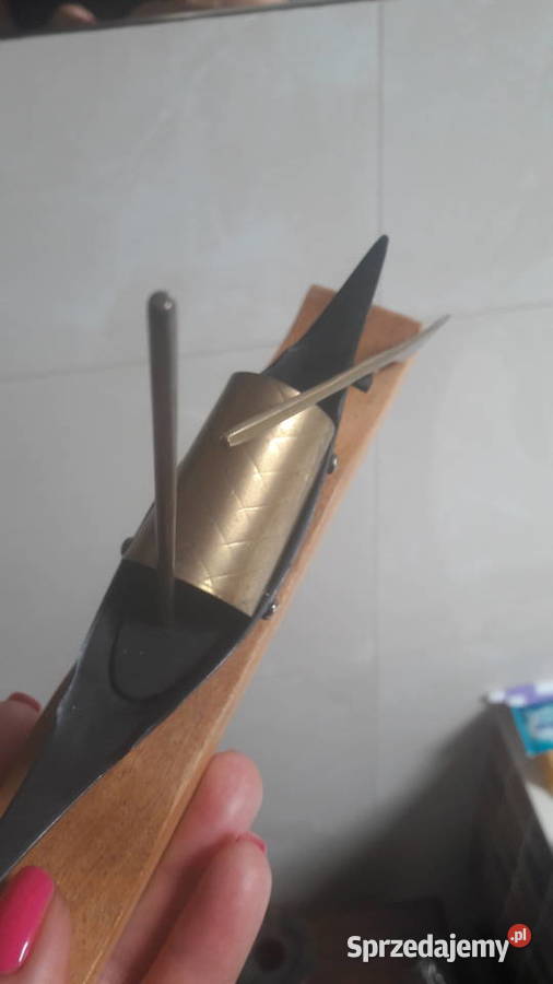 Metalowa łódka drewniana podstawa z mosiądzem Radom