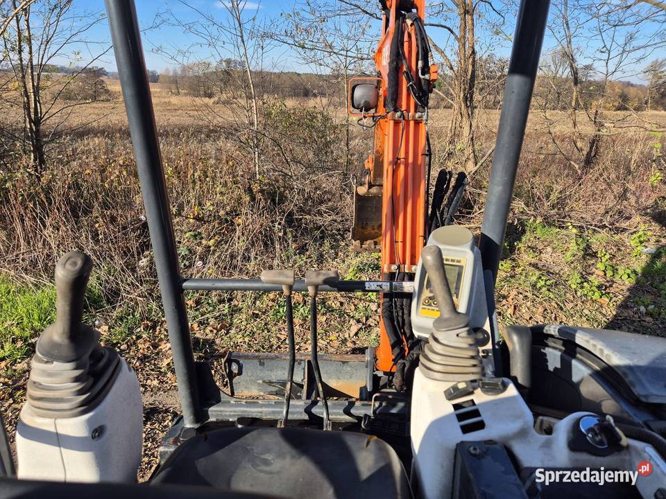 Koparka HITACHI ZACIS30U