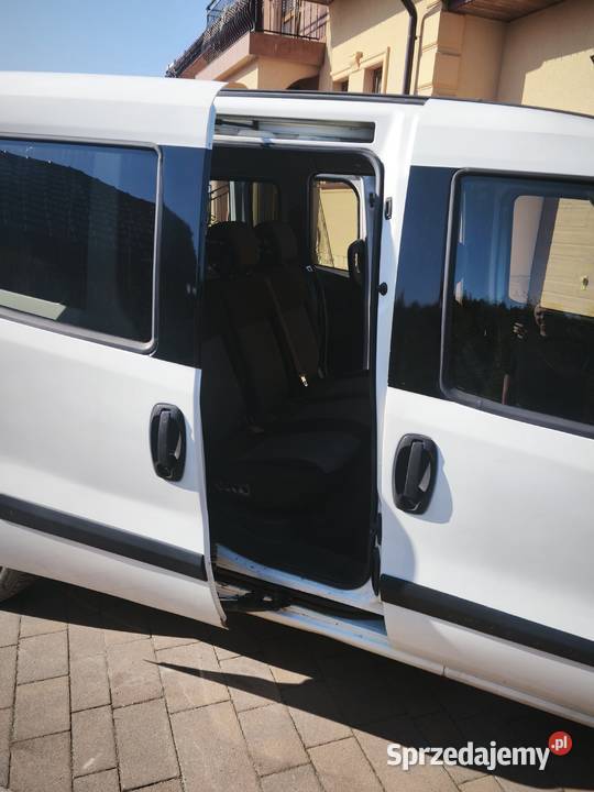 Fiat Doblo Maxi 16 diesel120 2014 Rok produkcji 2014