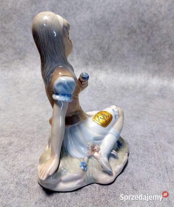 SANBO Porcelanowa figurka Dziewczynka HISZPANIA