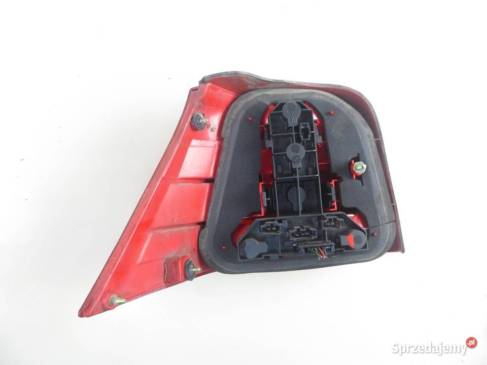 LAMPA PRAWA TYLNA VW GOLF IV 1J1 1J6945096AA osobowe małopolskie