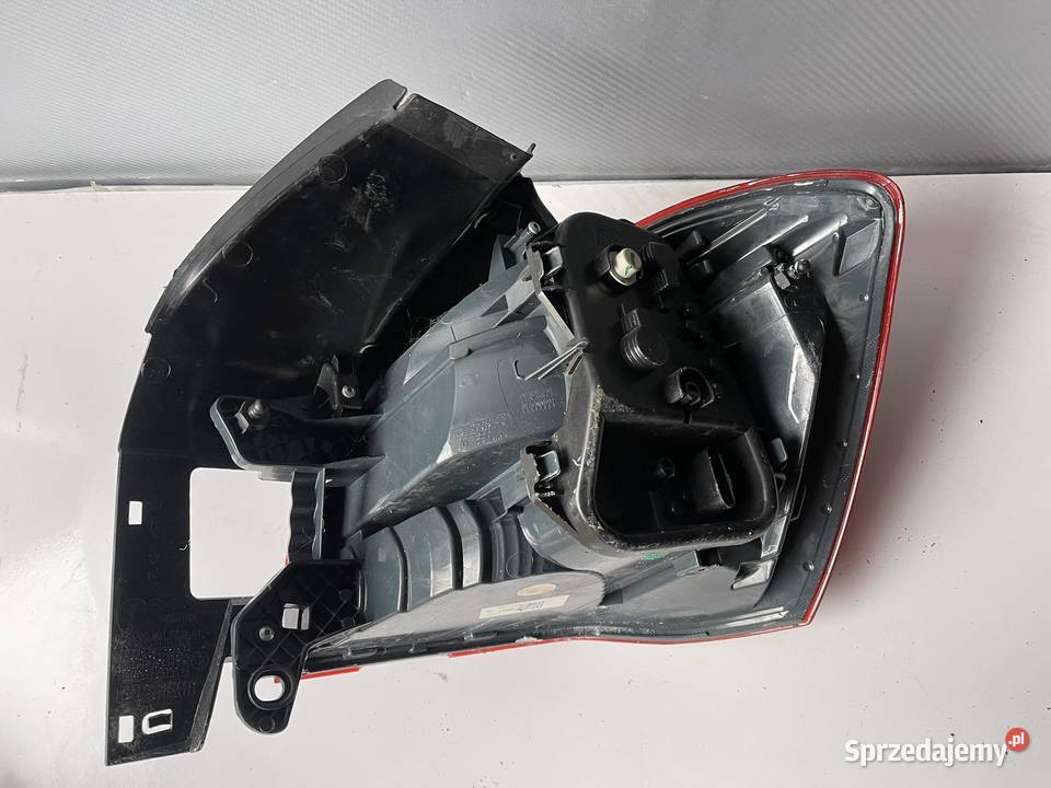 BMW F20 F21 LIFT LEWA LAMPA TYŁ Ostroróg sprzedam