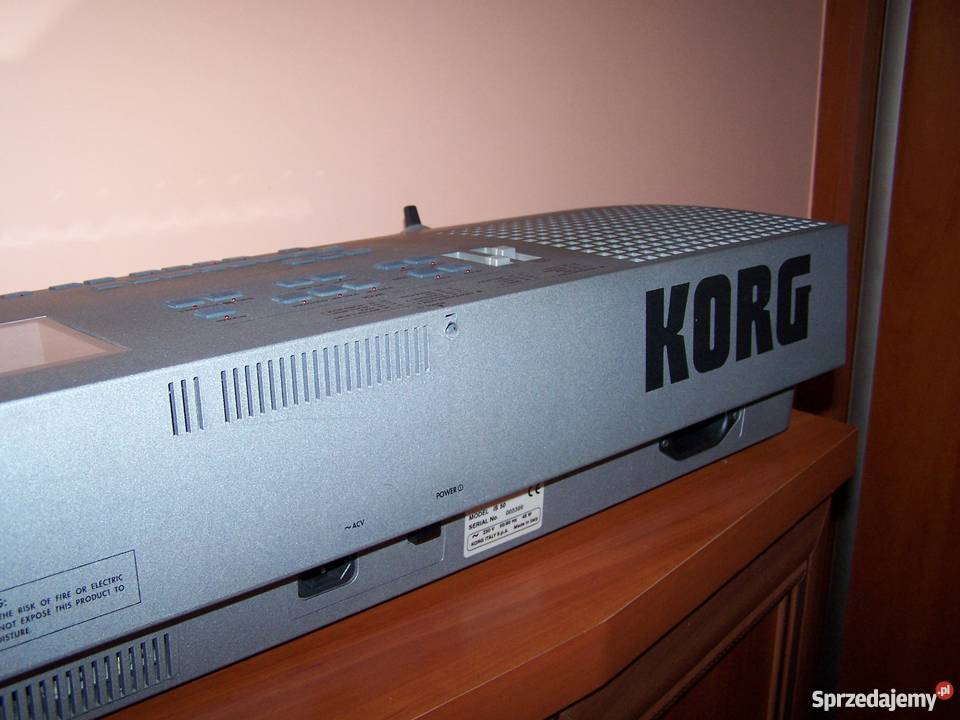 Sprzedam keyboard Korg iS50