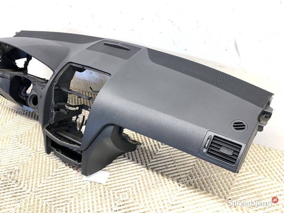 KOKPIT PODUSZKI PASY KOMPLET MERCEDES S204 Deski rozdzielcze, konsole podkarpackie