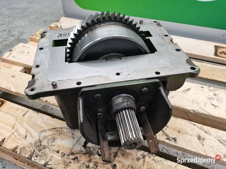 Kosz przedniego napędu John Deere 6155 R Pozostałe Wilkowo