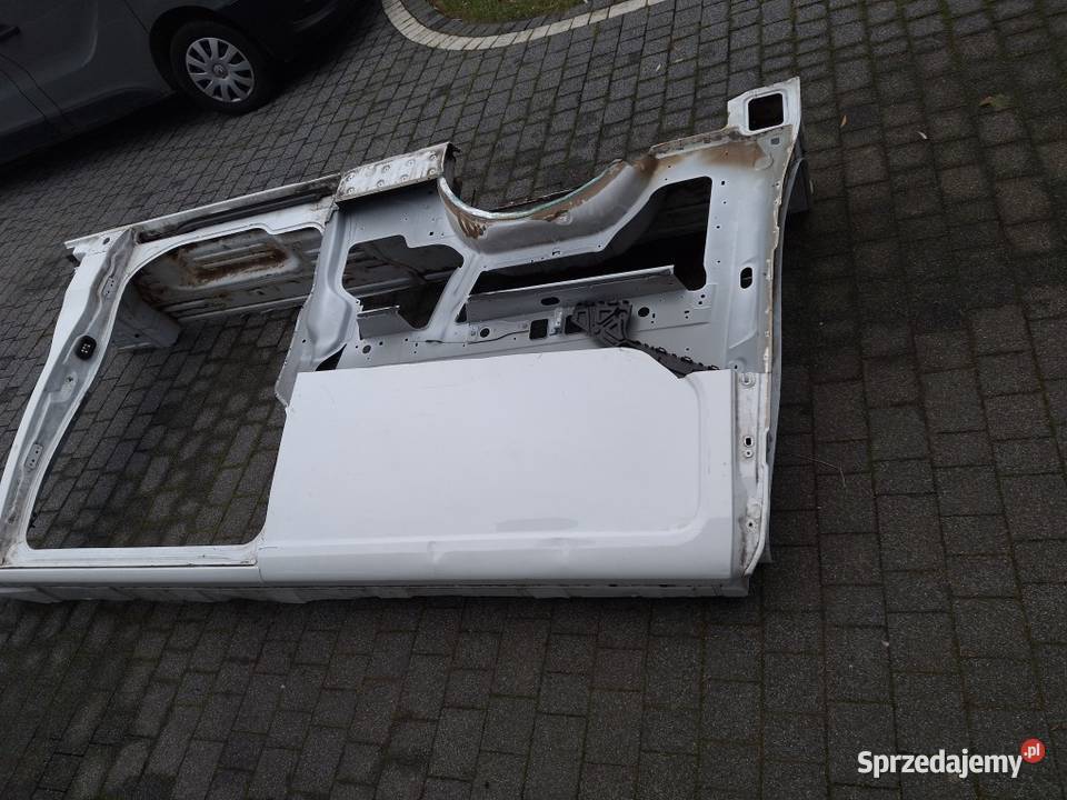 Renault Trafic III Bok prawy długi L2H1 Niżowa