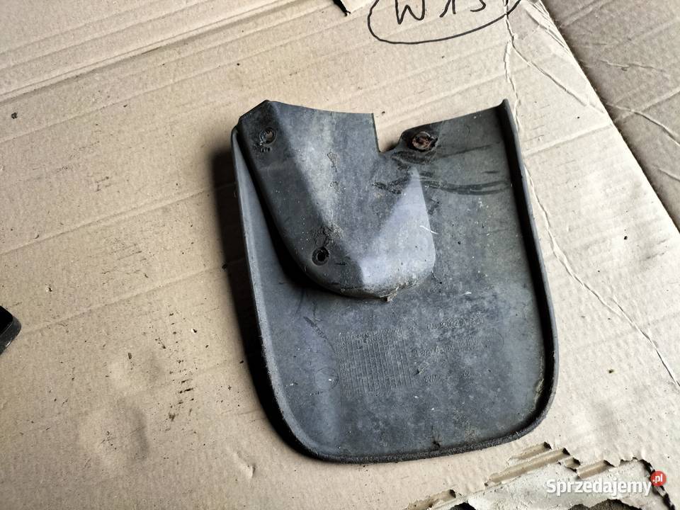 SKODA FELICJA 1 CHLAPACZ PRAWY TYŁ 6U6821822A