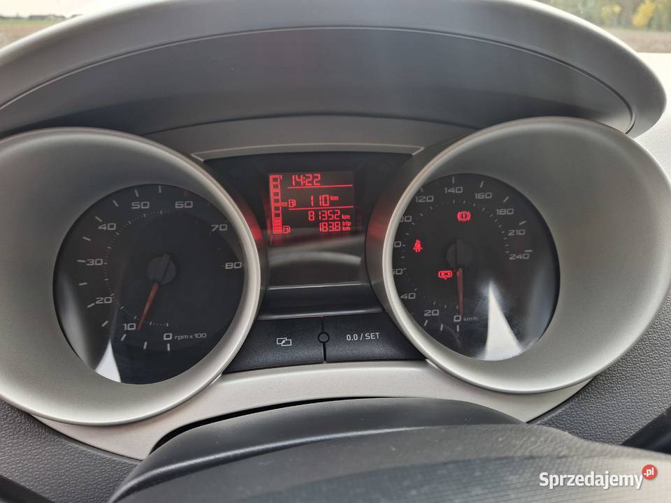 SEAT Ibiza IV przebieg 81000 BEZWYPADKOWY Łódź sprzedam