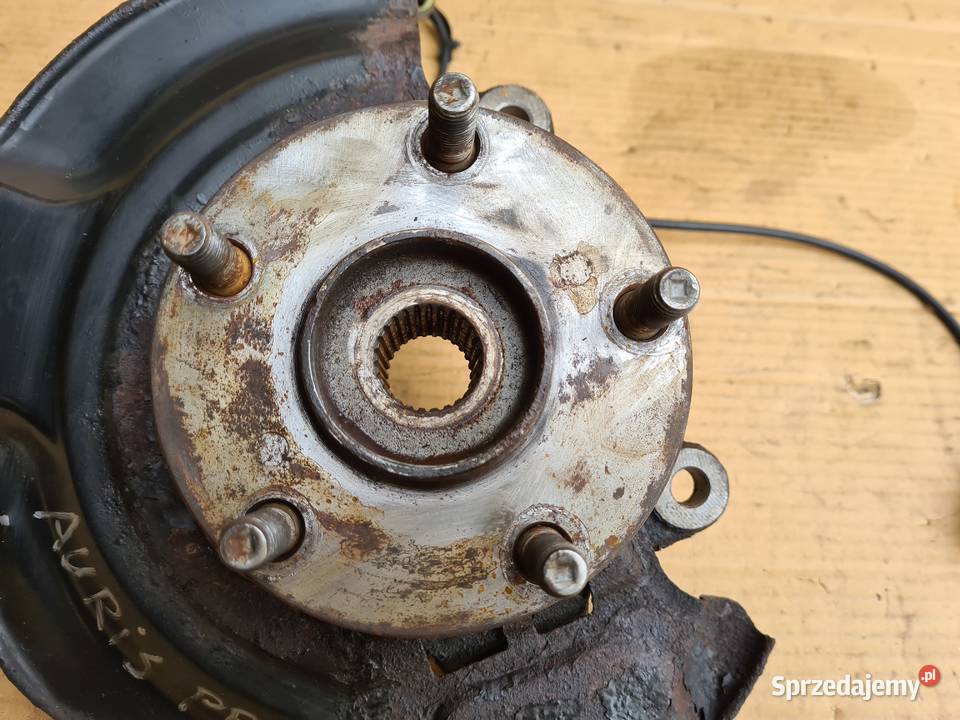 Toyota Auris II E18 zwrotnica piasta koła osobowe Piasty i łożyska kół Legnica