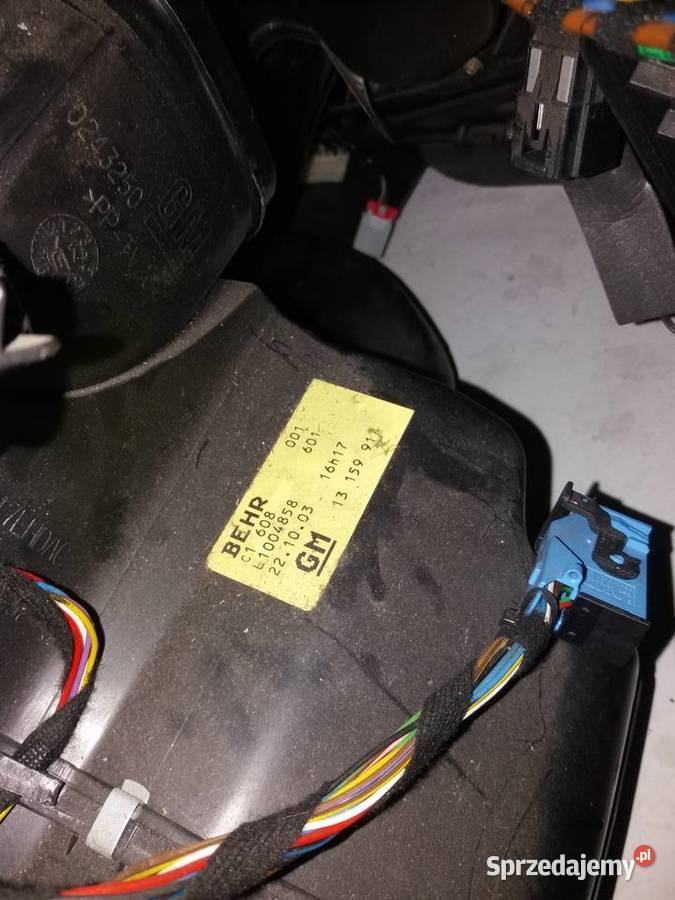 WIĄZKA ELEKTRYCZNA wnętrza z pod konsoli ASTRA łódzkie Wieluń