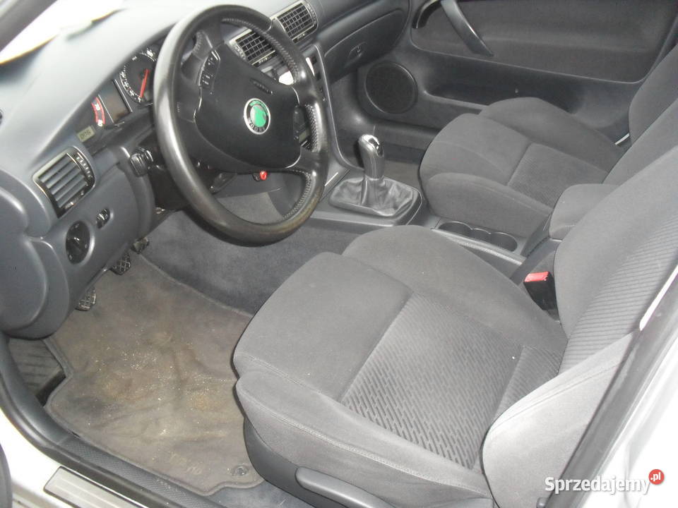 SKODA SUPERB 18TURBO Mały przebieg nieuszkodzony Kutno