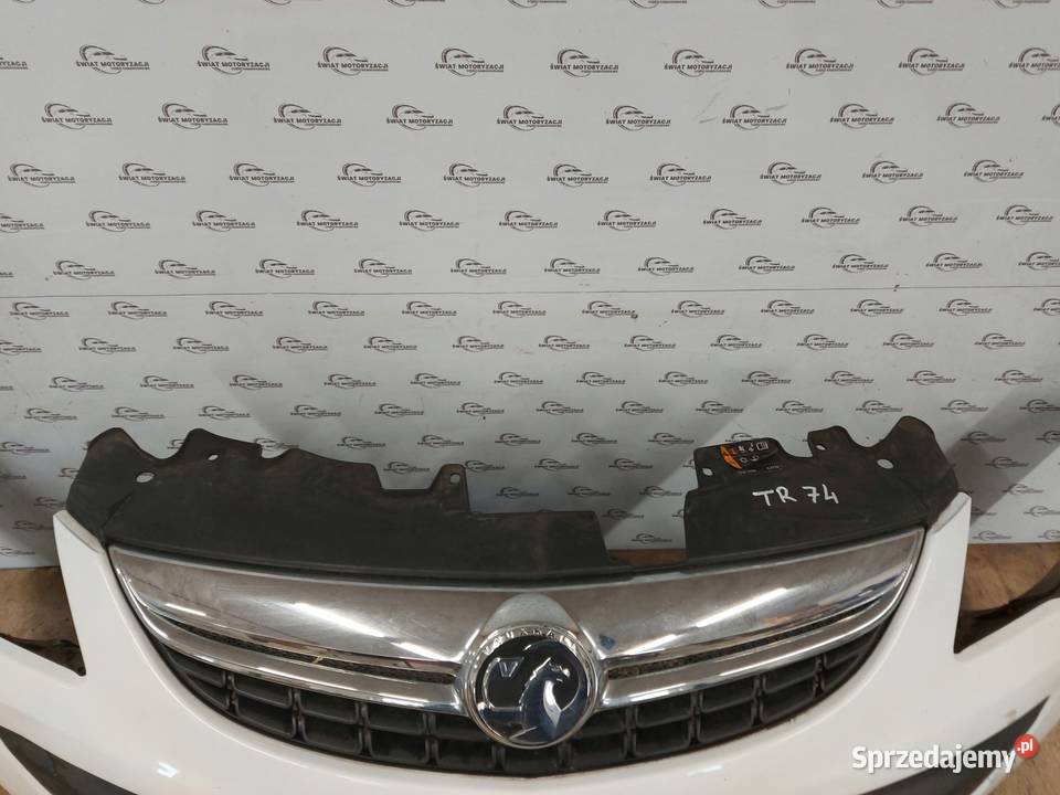 OPEL CORSA D LIFT 13r zderzak przód osobowe Kielce